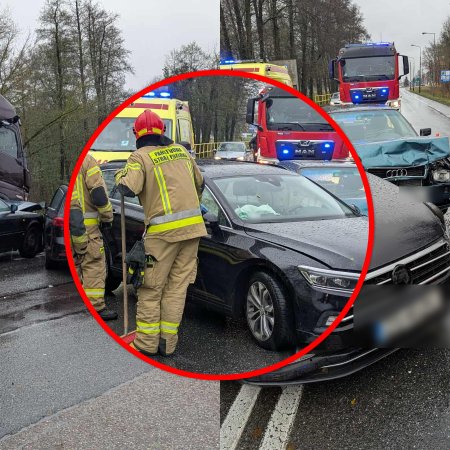 Kolizja przy Warszawskiej. Zderzenie audi i volkswagena. Policja apeluje o ostrożność [ZDJĘCIA]