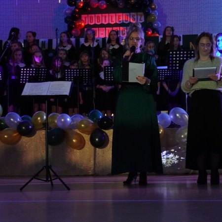 Uczta muzyczna w Ołdakach! Zespół "Cantabile" świętował 10-lecie istnienia [ZDJĘCIA, WIDEO]