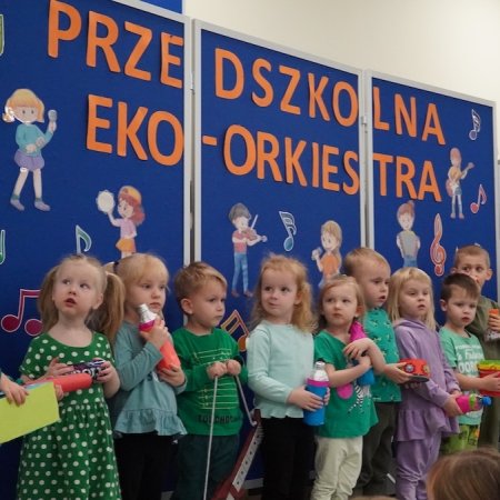"Kraina Radości" udowadnia: segregacja może być muzyczna! Konkurs w Przedszkolu Miejskim nr 8 "Przedszkolna Eko-Orkiestra"[ZDJĘCIA, WIDEO]