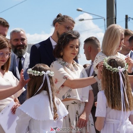 I Komunia Święta w parafii pw. NMP Królowej Rodzin w Ostrołęce [ZDJĘCIA]