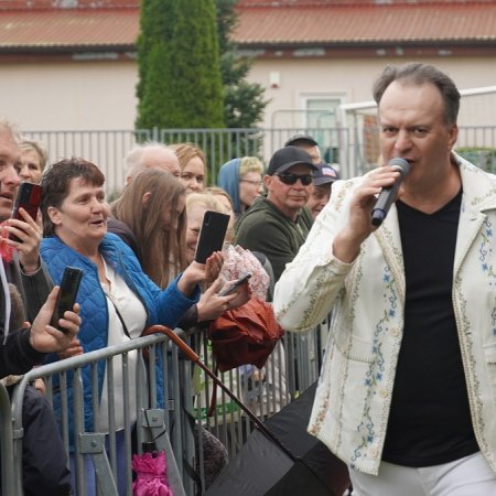 Dożynki w Lelisie: Mister Dex i High Heels rozgrzali publiczność! [WIDEO, ZDJĘCIA]