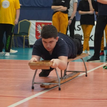 IV Mikołajkowa Spartakiada Sportowa: radość, rywalizacja i integracja w Ostrołęce! [ZDJĘCIA, WIDEO]