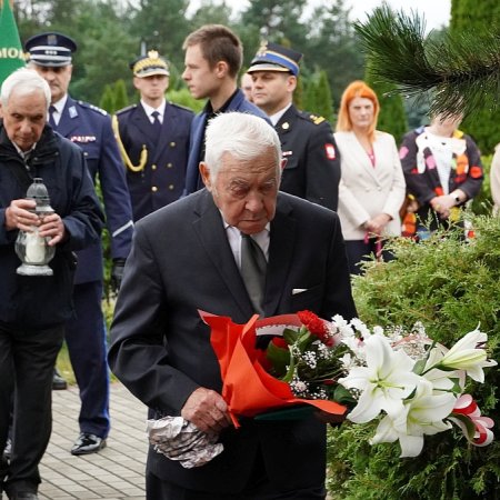 82 lata po „Krwawej Niedzieli” – Ostrołęka upamiętnia ofiary z Wołynia [WIDEO, ZDJĘCIA]