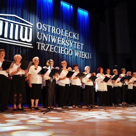 Koniec roku w OUTW: 287 słuchaczy, 33 wykłady i wiele wspomnień [WIDEO, ZDJĘCIA]