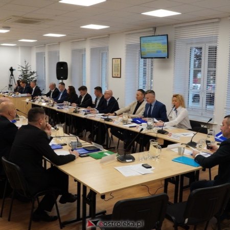 Ostrołęka zwiększa zadłużenie. 20 milionów złotych z nowych obligacji komunalnych [ZDJĘCIA]