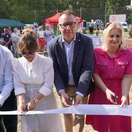 Swojskie granie z Łazowiankami - wiejski pawilon w Łazach oficjalnie otwarty [ZDJĘCIA]