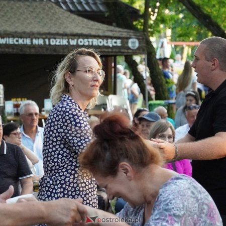 Biesiada Przytulska: zabawa przy muzyce zespołu Medium [WIDEO, ZDJĘCIA]