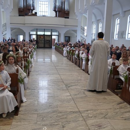 Wyjątkowy dzień w kościele św. Franciszka: Pierwsza Komunia Święta [ZDJĘCIA]
