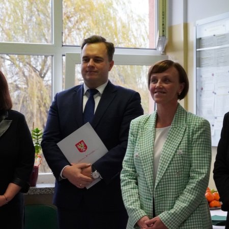 Dzień Pracownika Socjalnego w Ostrołęce: uznanie dla zaangażowania pracowników MOPR! [ZDJĘCIA, WIDEO]