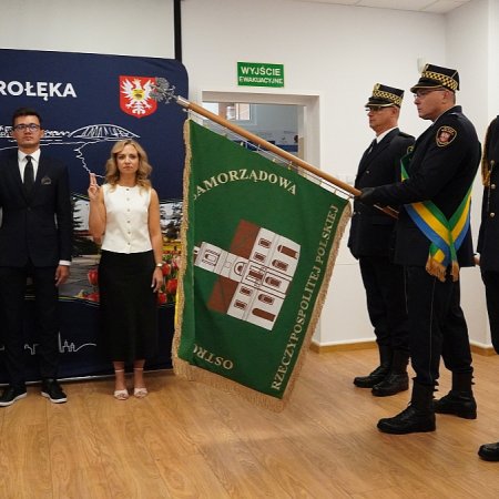 Ślubowanie, awanse i jubileusze. Wyjątkowa uroczystość w ostrołęckim ratuszu [WIDEO, ZDJĘCIA]