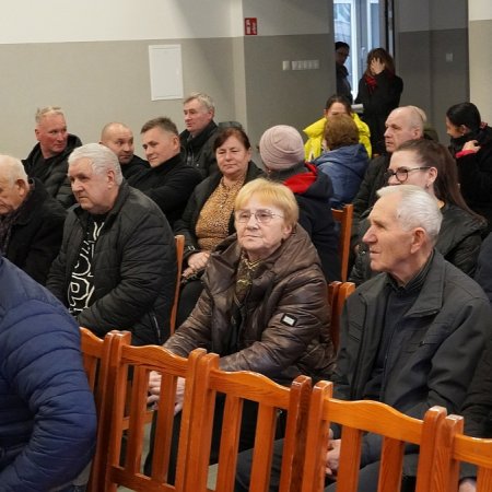 Burzliwa dyskusja w Lelisie. Czy farmy wiatrowe zaszkodzą środowisku, czy wzmocnią budżet gminy? [WIDEO]