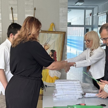 Egzamin ósmoklasisty 2025 za nami – ostatni test z języka obcego [ZDJĘCIA]