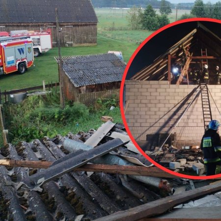 Wiatr zniszczył dom w Golance, powalał drzewa w gminie Kadzidło [ZDJĘCIA]