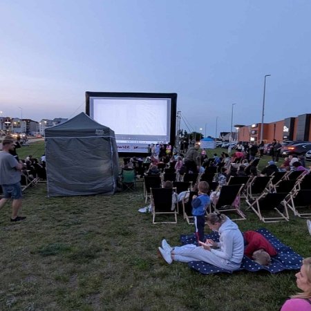 Filmowa uczta pod chmurką – udany start sezonu w Ostrołęce [ZDJĘCIA]