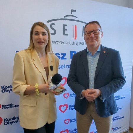 "Klasa czy obciach"? Poseł Mariusz Popielarz w ogniu pytań o Ostrołękę, CPK i... kawę z posłem PiS [WIDEO]