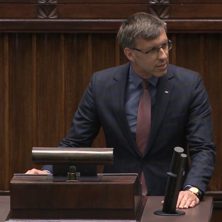 Grabowski kontra Tusk. Poseł PiS wytknął to premierowi. "To chyba u państwa standard?" [WIDEO]