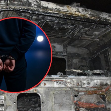 Podpalacz grasował w Ostrołęce. Ogień strawił dwa auta i garaż [ZDJĘCIA]