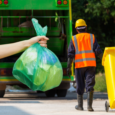 Nowy harmonogram wywozu odpadów w Ostrołęce na 2026 rok