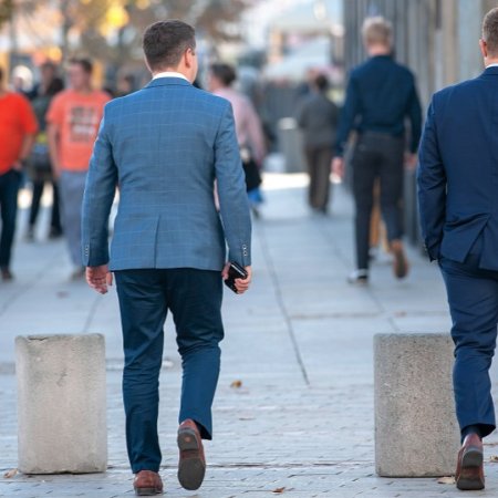 Drobni przedsiębiorcy w trzy kwartały zamknęli przeszło 143 tys. firm. Ponad 284 tys. zawiesili [DANE Z CEIDG]