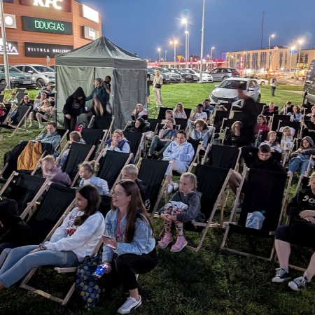Letnie Kino Plenerowe w Ostrołęce pożegnało się z widzami [ZDJĘCIA, WIDEO]