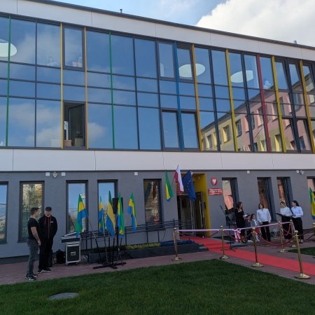 Ostrołęka stawia na cyfryzację edukacji. Setki tysięcy złotych dla przedszkoli i SOSW