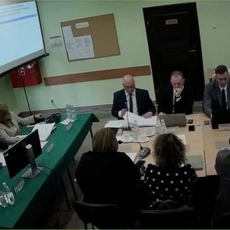 Trwa XV sesja Rady Powiatu w Ostrołęce – oglądaj online!