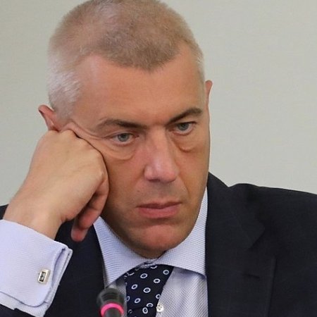 Zawiadomienie Giertycha trafiło do Ostrołęki. Posłowi się to nie podoba. "Składam wniosek"
