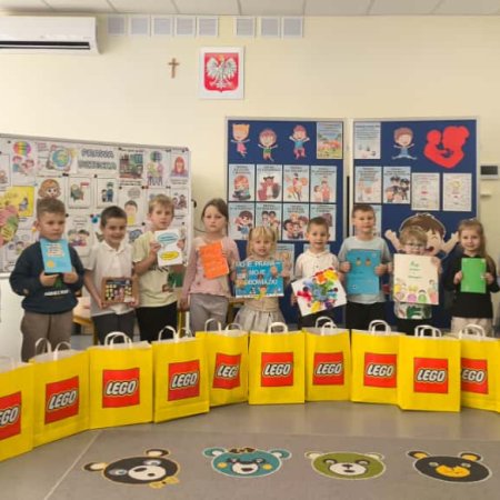 Prawa i obowiązki przedszkolaków. Rozstrzygnięcie konkursu w Przedszkolu Miejskim nr 8 „Kraina Radości” [ZDJĘCIA]