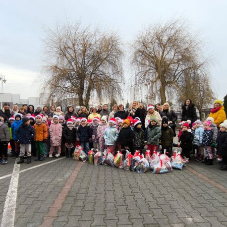 „Niech słodka gwiazdka zaświeci”. Przedszkole Miejskie nr 8 z akcją charytatywną dla potrzebujących! [ZDJĘCIA]