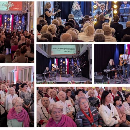 Święto Niepodległości w Ostrołęce: Tłumy na wspólnym śpiewaniu pieśni patriotycznych w Muzeum Kultury Kurpiowskiej! [WIDEO, ZDJĘCIA]