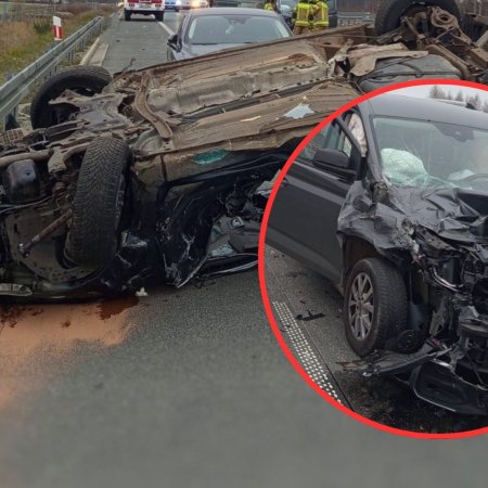 Groźny wypadek na S8. Dachowanie i zderzenie trzech fordów [ZDJĘCIA]