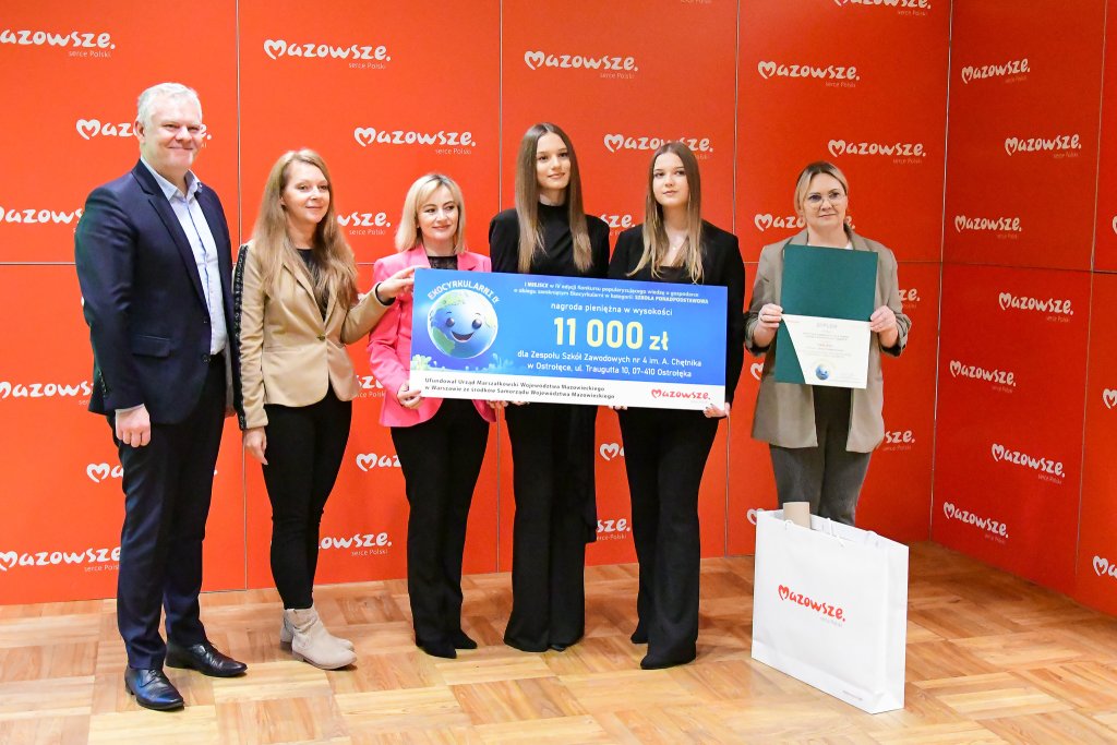 Wielki sukces ZSZ 4 w Ostrołęce! 11 tys. zł nagrody stało się faktem