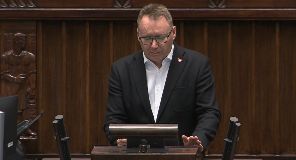 Poseł Popielarz o reformie systemu ubezpieczeń społecznych: to zmiany, które mają sens [WIDEO]