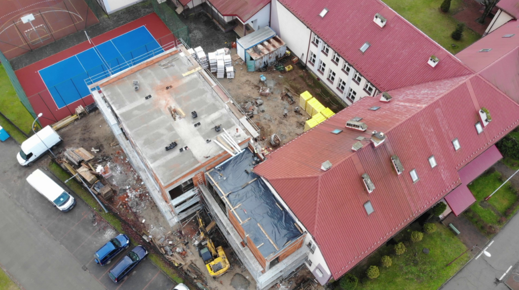 Nowa siedziba poradni w Myszyńcu nabiera kształtów. Ponad 3,4 mln zł z funduszy unijnych! [ZDJĘCIA]