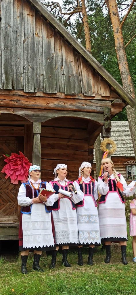 Muzeum-Skansen Kurpiowskiego im. Adama Chętnika w Nowogrodzie