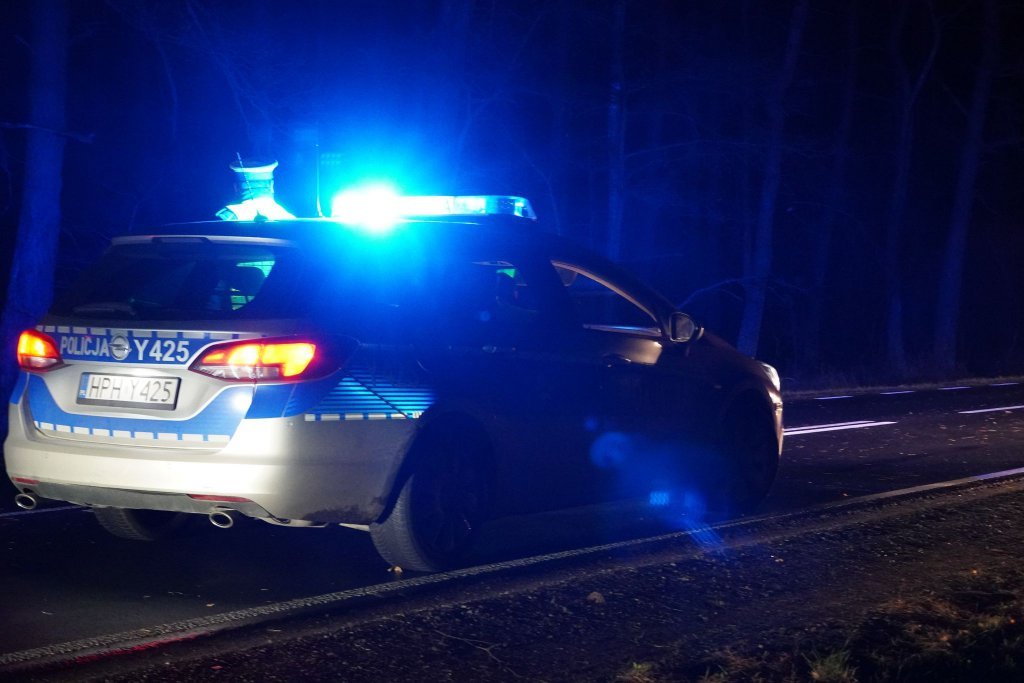 Kierująca ciężarówką nie miała szans na reakcję. Zderzenie z taką masą musiało mieć fatalny finał!