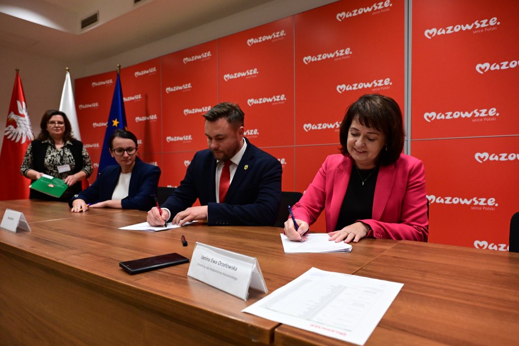 Ponad 90 tys. zł dla strażaków z gmin Lelis, Czerwin i Troszyn