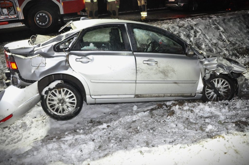 Tak zaczęli Nowy Rok: 2 promile, dachowanie i wymyślony kierowca. Finał w celi! [ZDJĘCIA]