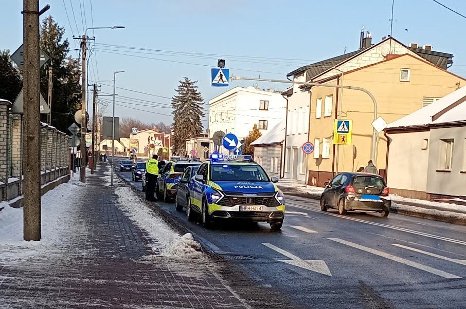 „Nie zauważyłem jej”. 66-latek potrącił 17-latkę na pasach