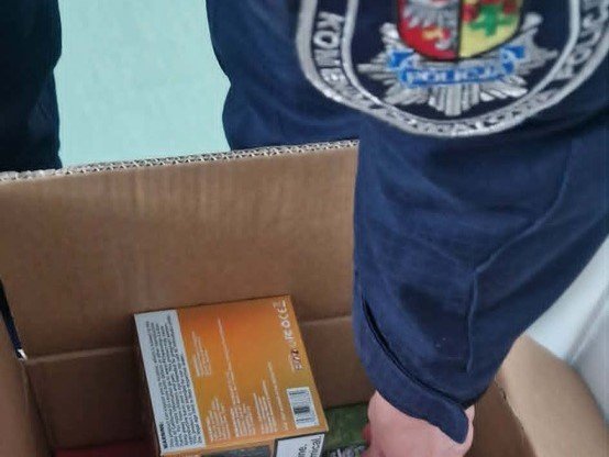 Pechowa kontrola drogowa. Co znaleźli policjanci w zatrzymanych autach?