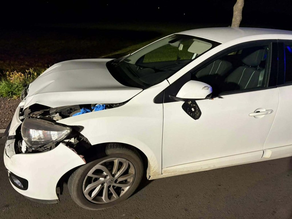 Miała ponad 2 promile. Uderzyła w autobus i próbowała odjechać!