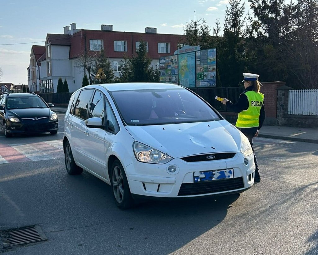 Trzy zakazy to za mało? 41-latek z 2,5 promila zatrzymany, policja nie miała litości! [ZDJĘCIA]
