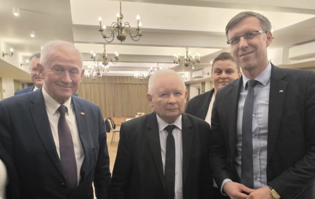 Kaczyński w Węgrowie. Posłowie z Ostrołęki słuchali o "zjednoczeniu obozu patriotycznego"