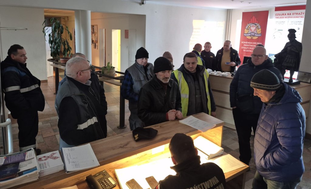 Akcja „Czadowa Straż” w Ostrołęce: Darmowe czujniki i lekcja ratująca życie [ZDJĘCIA]