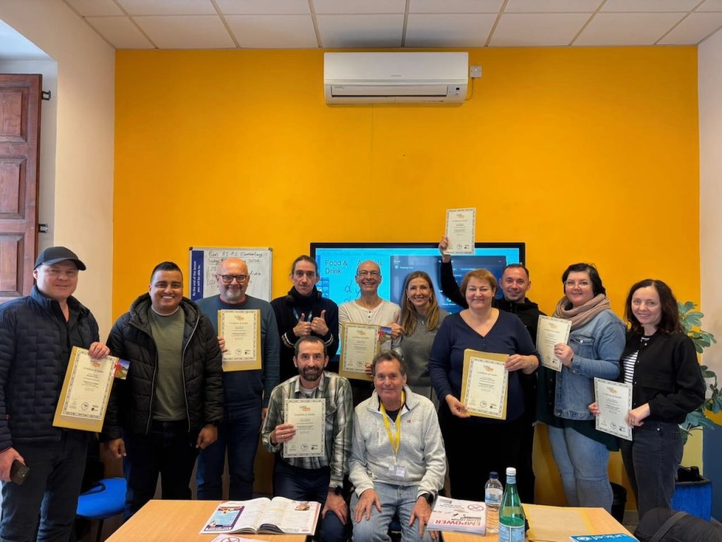 Europejskie standardy w Ostrołęce: Nauczyciele „Metalówki” na elitarnym kursie na Malcie [ZDJĘCIA]