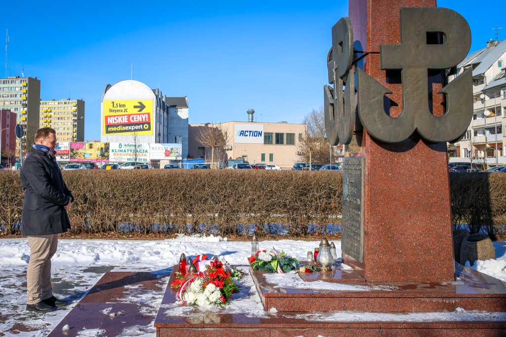 Prezydent Ostrołęki w hołdzie żołnierzom Armii Krajowej [ZDJĘCIA]