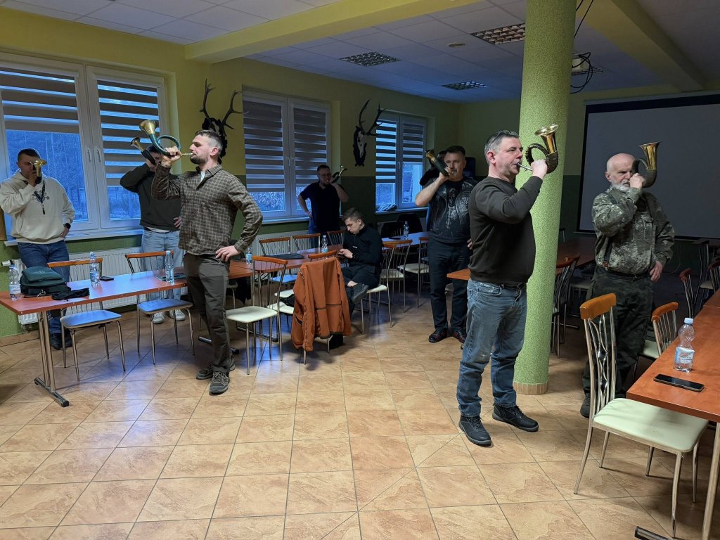 Tradycja żyje. W Ostrołęce ruszył kurs dla sygnalistów myśliwskich