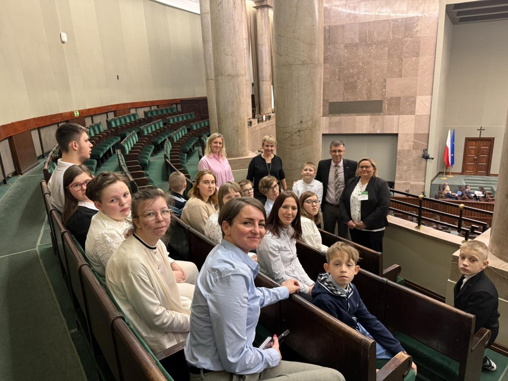 Poseł Grabowski miał wyjątkowych gości w Sejmie. "Dziękuję za waszą obecność"