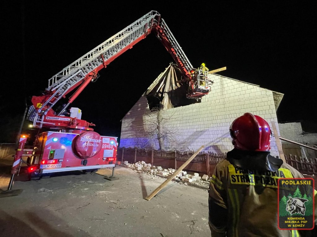 Potężny podmuch uszkodził budynek [FOTO]