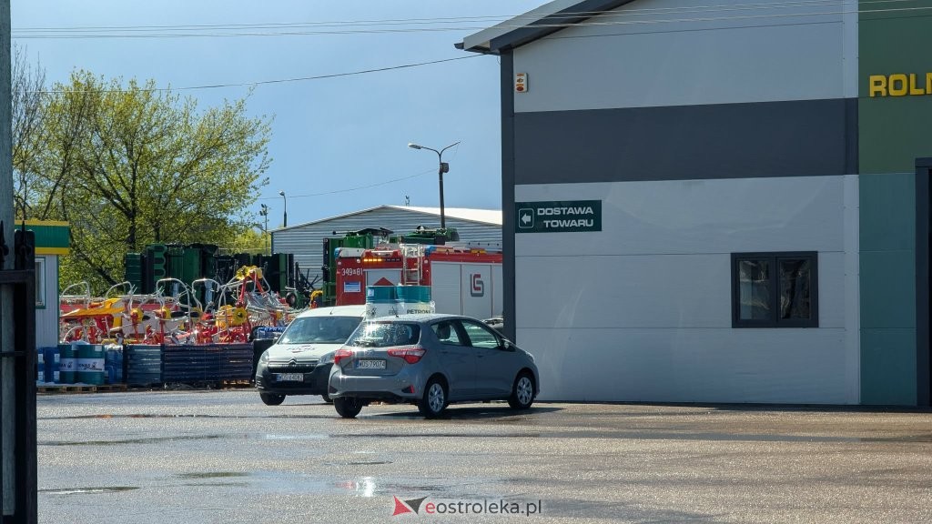 Pogodowy armagedon nad regionem! Wichura uszkodziła dach magazynu budowlanego [ZDJĘCIA]